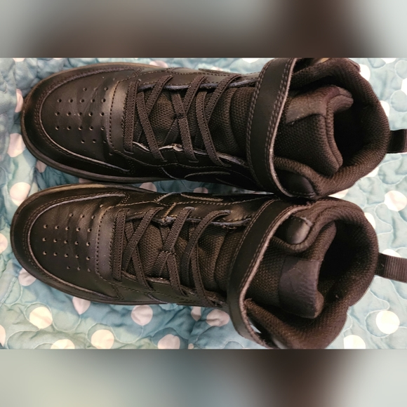 Hi Top Nike